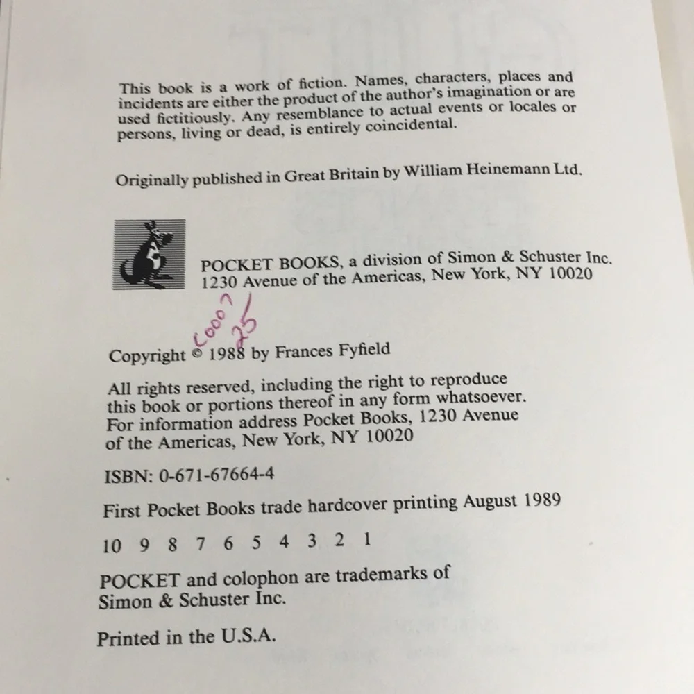 Simon & Schuster 🕵️‍♂️ british